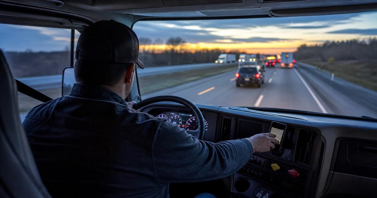 Truck Driver Cell Phone Rules and Oklahoma Crash Liability